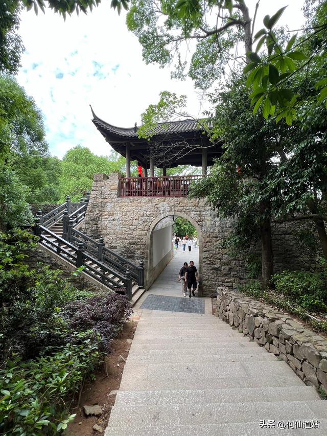 灵谷峰，“中国最早的旅游景区”