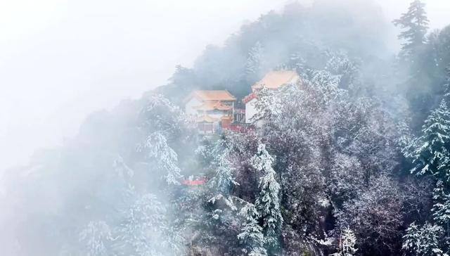 华山下雪了，你期待的第一场雪来啦！