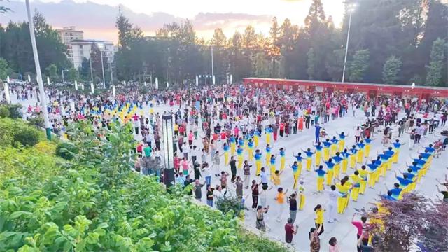 利川一地荣登“湖北十大热门避暑地”榜单