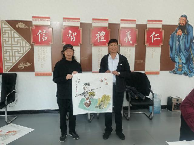 重阳佳节将来临 创作墨宝送老人