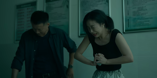 震撼！《重影》12集大结局：秦虹被捕，马伟成被判20年，张妍自尽