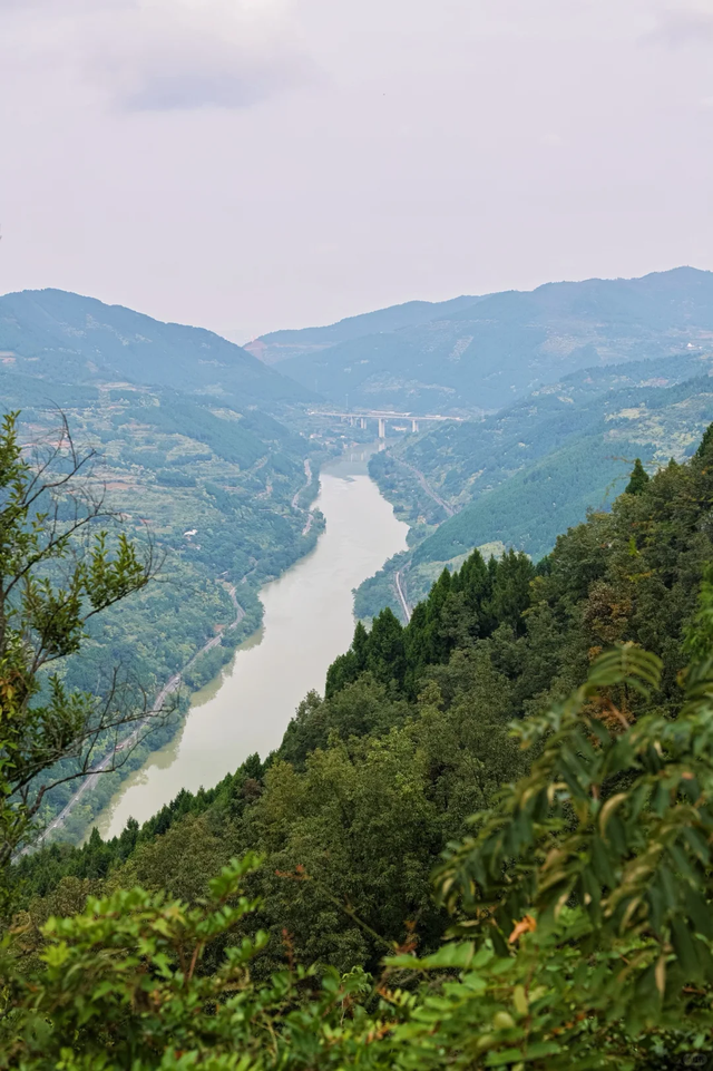 超美超震撼！舍不得公开的徒步秘境N0.1，就在成都金堂！