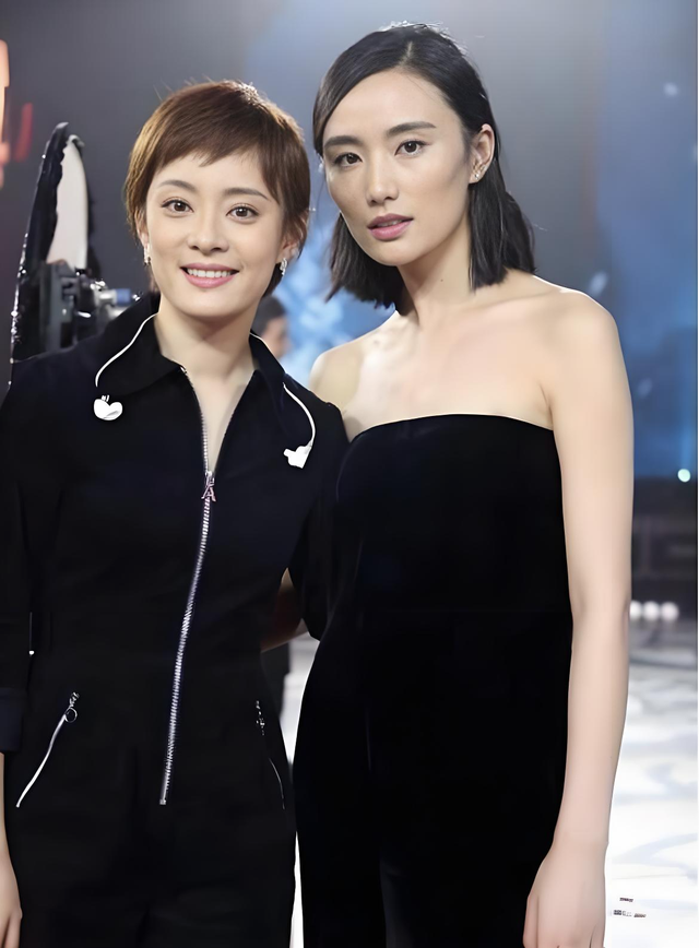 54岁李亚鹏再次离婚，背负债务超4.5亿，放手是对妻女最大的保护