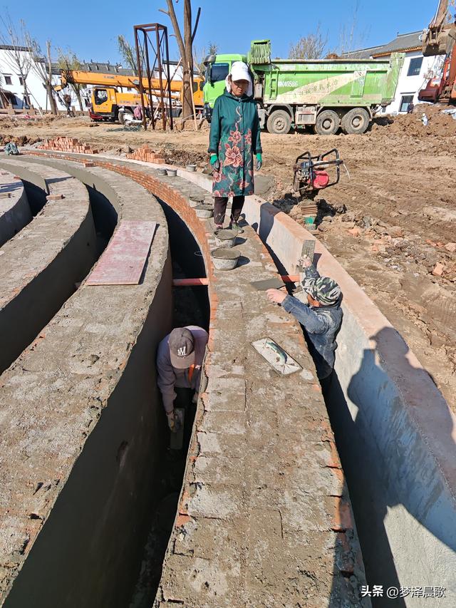 云梦祥云湾：徽派园喷泉舞台建设忙 将与老街联动焕新