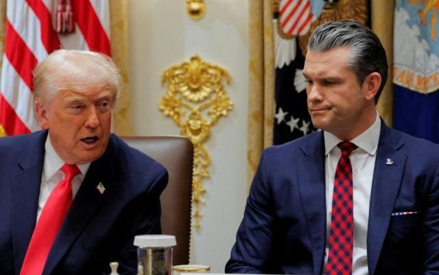 特朗普还没登机访华，美防长突然通告全球，美方无意改变台海现状