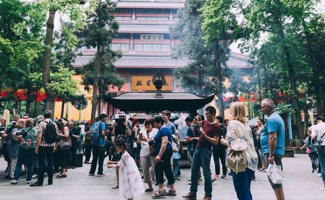 从西湖到灵隐寺，杭州“零门票”模式，如何让游客花钱更痛快？