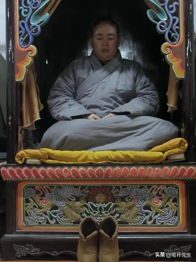 释永信34岁做方丈：与师父释行正无关！行正死前两月曾阻止他接班