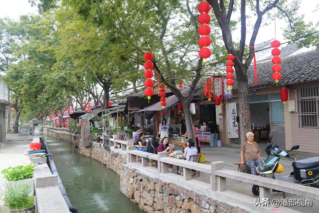 2005年国庆，南泉街上走了一圈，随便拍了一组当地人生活