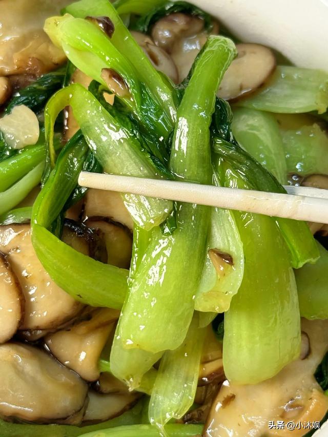 4种一吃就“拉屎”的蔬菜，被称为“肠道润滑油”帮助你顺畅拉屎