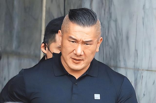 “馆长”自曝患病难眠需减播休养