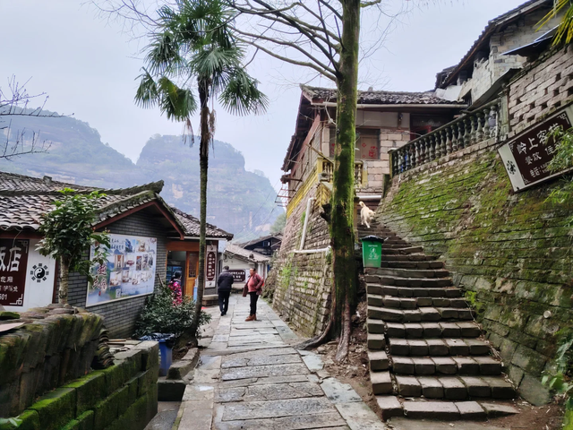 江西最冷门，全网0攻略！这座因铜设市的神仙小城，名山太惊艳了