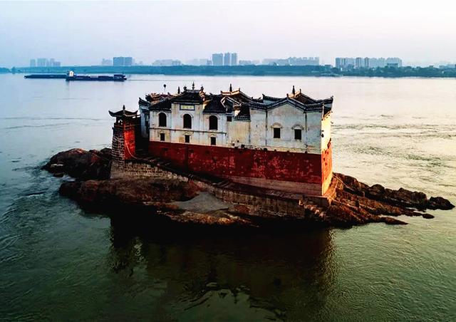 为何湖北县级市的监利人口154万？地级市的鄂州人口107万呢