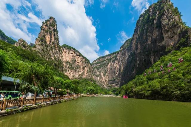 初冬就该来山西这座小县城！人少景美，美食超多，实在是太治愈啦