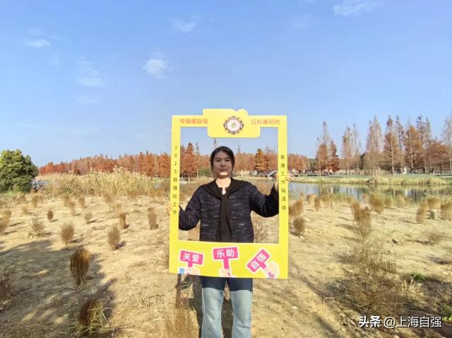 各区动态|青浦:党旗耀自强·红杉映初心