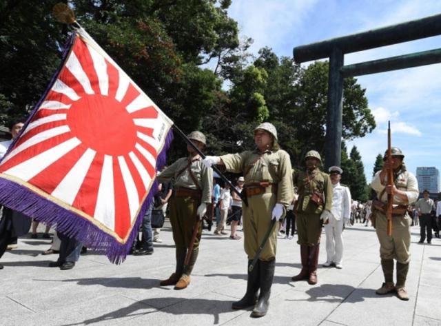 事态升级！解放军对日改口，中方7字定性高市	，日本搬出皇后求和