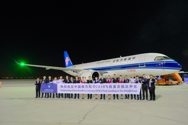 惊艳亮相却颗粒无收？C919首秀迪拜航展零成交，欧美卡脖子需破局