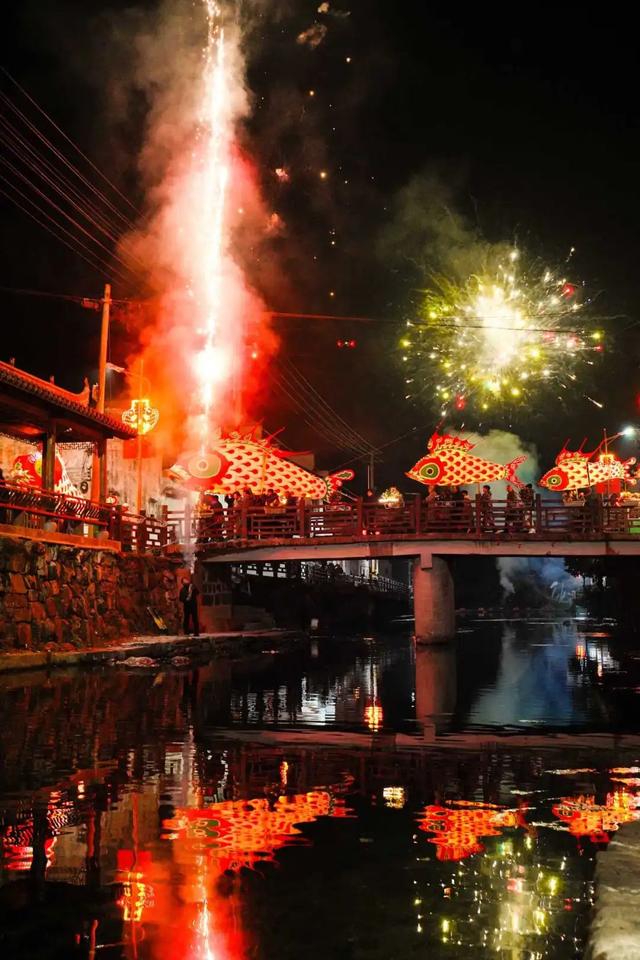 打破传统！首次七夕开嬉！汪满田七夕浪漫奇妙夜，非遗鱼灯顶流返场啦！