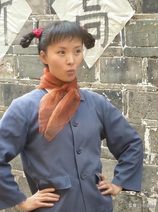 吃里扒外！定居美国13年，回国捞金惨遭“驱逐”，52岁活成了笑话
