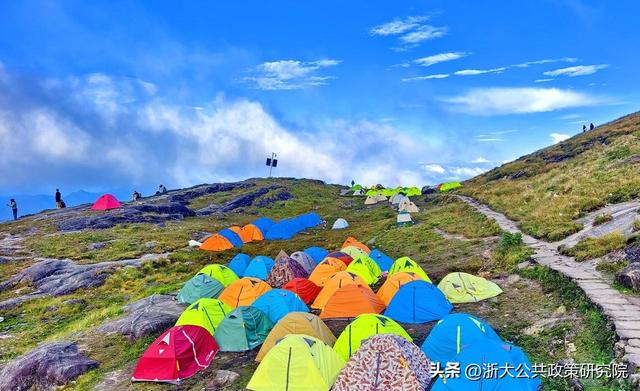 【微评】帐篷击败了五星酒店？谁来为千亿经济买单？
