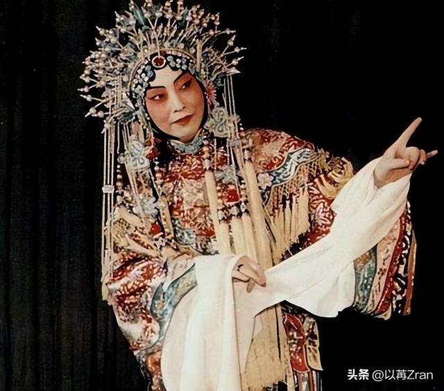 "跳梁小丑"李玉刚跌落神坛，不再被世界宽容，梅葆玖：死不原谅