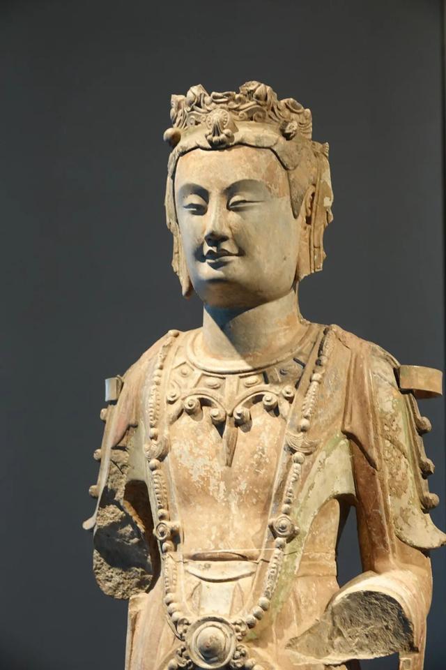 青州博物馆笔记，与他们对视三秒你能不能忍住不笑？青州的微笑