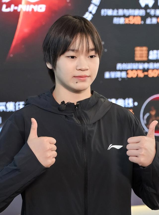 央视专访这次，陈芋汐毫不掩饰野心，一句话公开给全红婵提了个醒