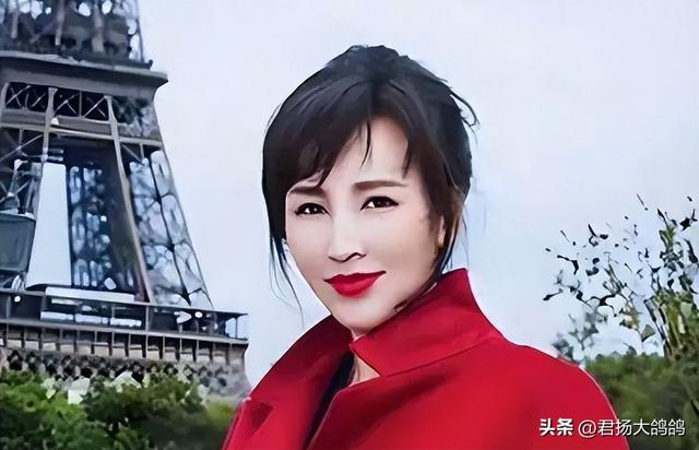 她19岁与导演私奔	，在地下室裸婚连生3胎，今被丈夫用7部剧捧红