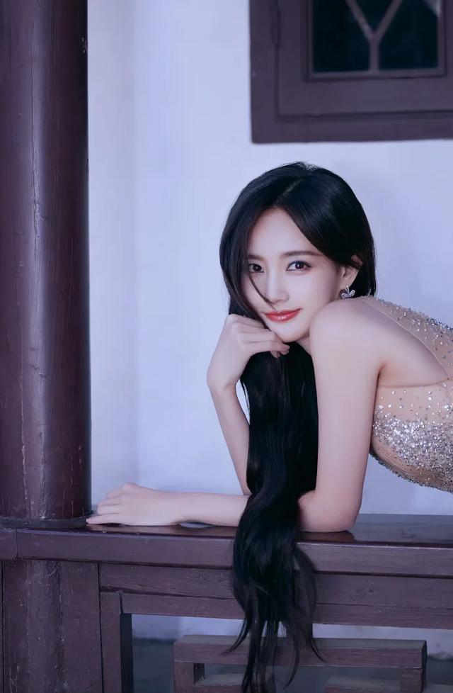 李一桐，又清纯又欲