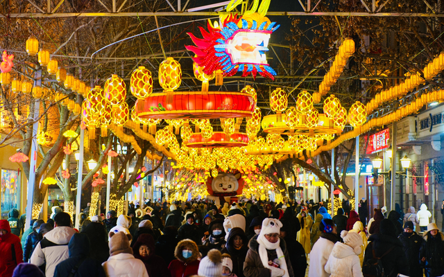 东北“杀疯了”！从新疆“平替”到一周吸金250亿，做对了什么？