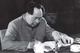 大授衔时，毛主席划掉了上将名单中的一个名字：骄傲自满，降一级图片