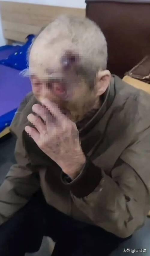 江苏暴打母亲男社死！央媒紧急介入	，对话内容曝光，坐牢只是开始