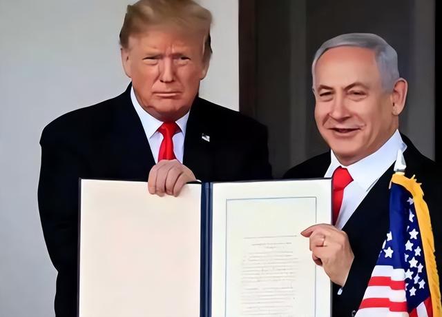 特朗普强硬发出警告：伊朗敢重建核设施，美军将毫不犹豫摧毁！