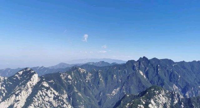 英国游客拍到陕西华山照片，引起热议：这真是中国的“黄金宝地”