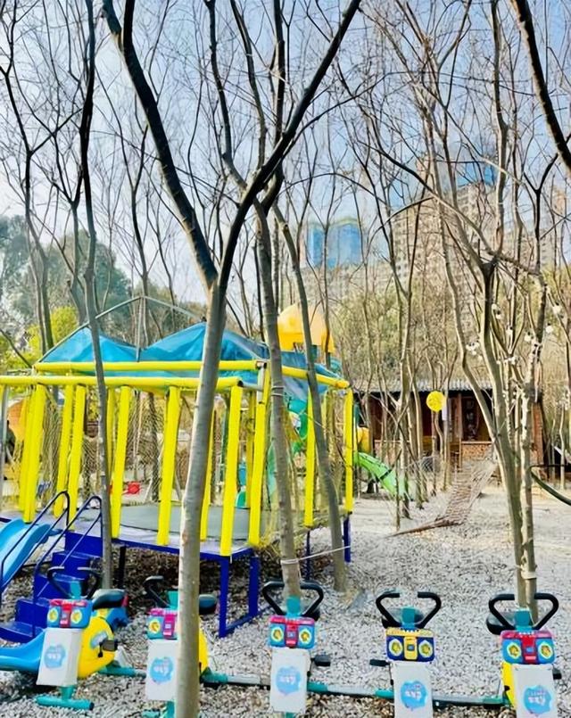 三宝街道宝藏玩法大揭秘！营地乐园、垂钓采摘、温泉美食、古寺山野...近郊遛娃度假首选地！