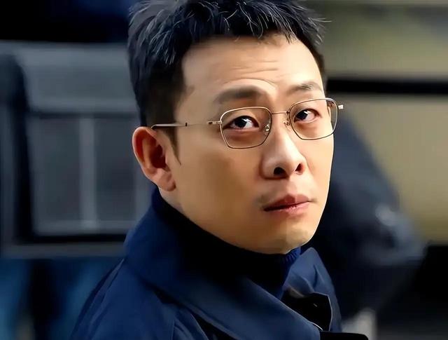 明明演技一般，却被捧成“老戏骨”，这八位演员终于现出原型了？