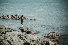 一个人富不起来的根源：贼气太重图片