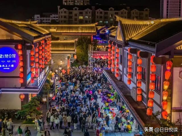 湖北荆州夜经济：古城新活力的璀璨演绎