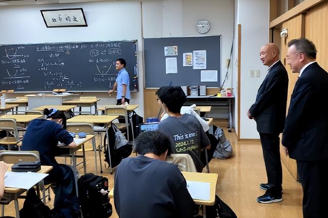 中日形势突变，上海数万日本人何去何从？中方立场明确，已有答案​