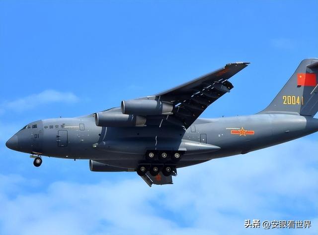 歼-36新版本来袭！二号验证机细节首度解析，战力飙升背后有玄机