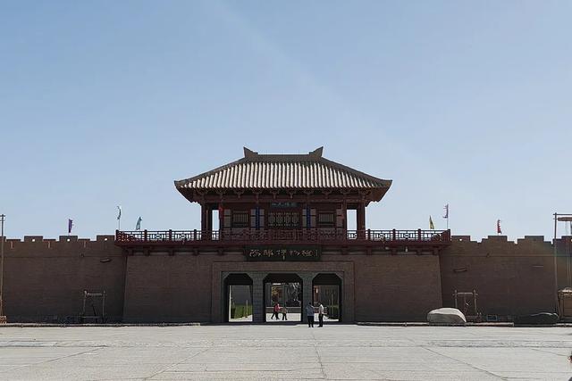 敦煌之旅：立于阳关感受寂静震撼