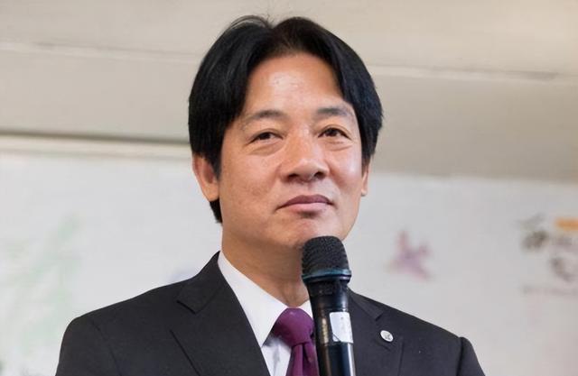 看完阅兵返台后，77岁洪秀柱将有麻烦，吴子嘉断言：她要被关起来