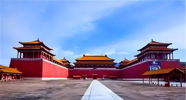 毛主席为何一生不进故宫，终生再未回延安？周总理的谈话道出实情