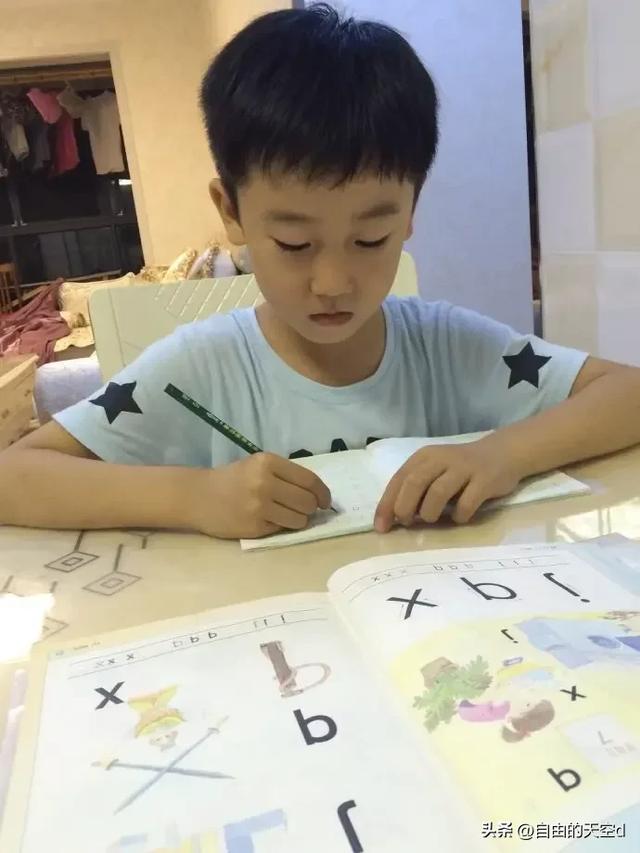 老祖宗造字藏玄机！这8个字拆开看，句句骂醒现代人！