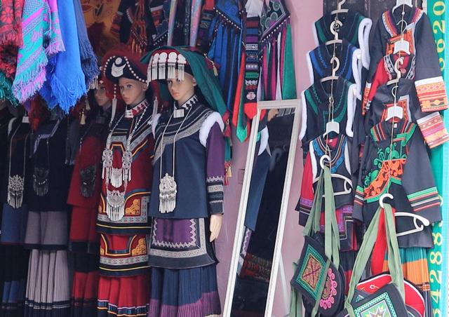 四川小众千年古城，形成于西汉，集市热闹，古寺老院子，生活惬意