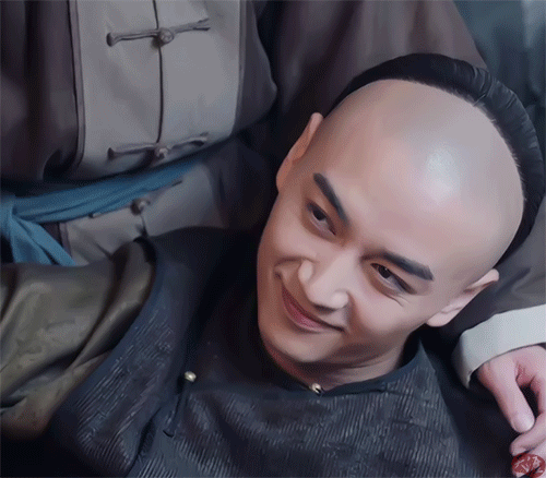 离婚9个月后，38岁陈晓再次官宣喜讯，活成陈妍希高攀不起的存在