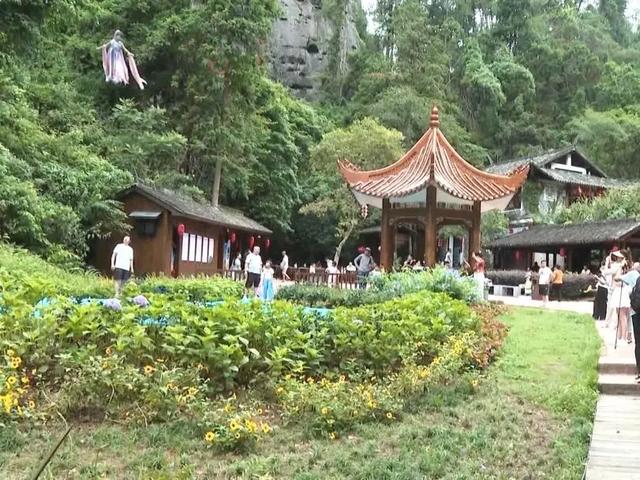 连城：丹霞山水映非遗 暑期文旅经济释放强劲动能
