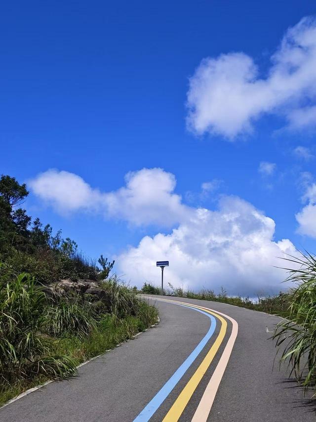 福州小众经典徒步地，山顶藏有云端彩虹步行道，拍照打卡不输鼓山