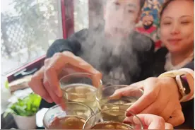 曾春蕾秀恩爱，丈夫长相帅气，远嫁福建家底殷实图片