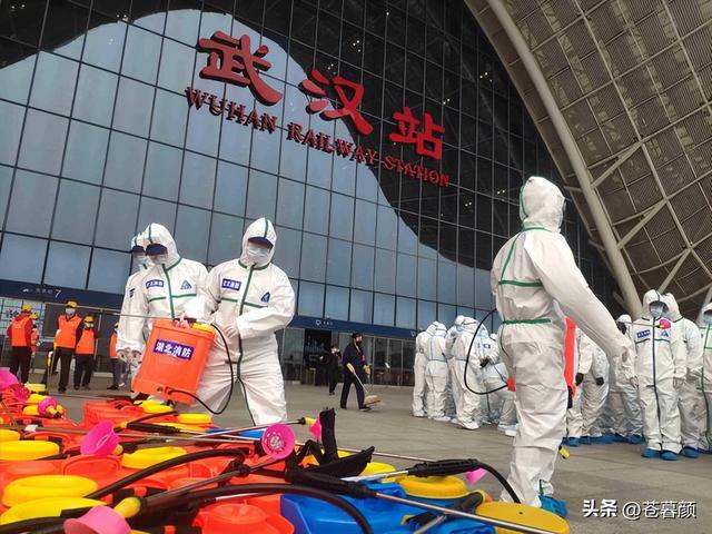 被实名举报过的韩红，终于明白她终身不嫁的原因