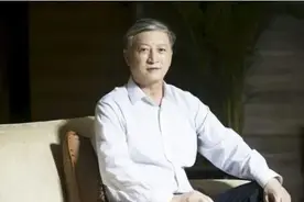 “辽宁舰”航空母舰购买全过程图片